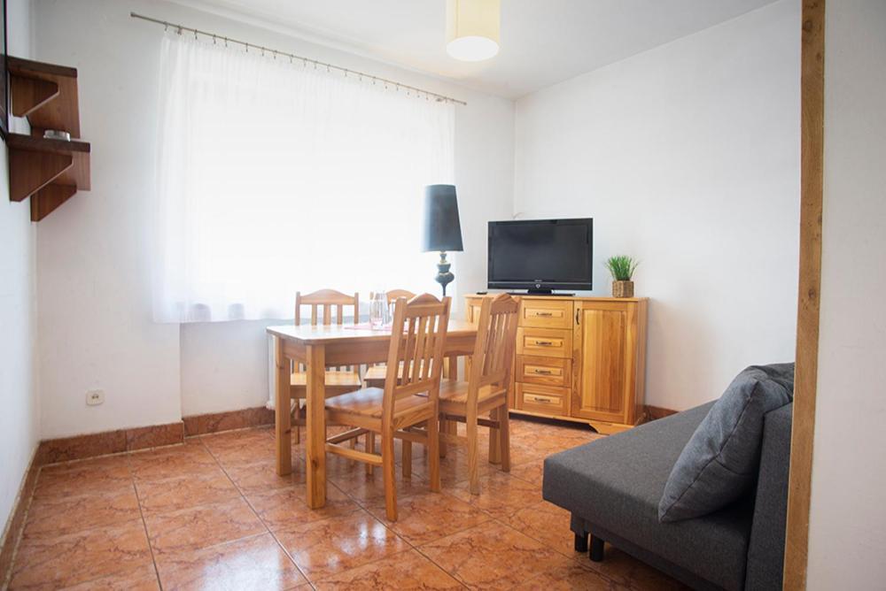 Apartment Romana *